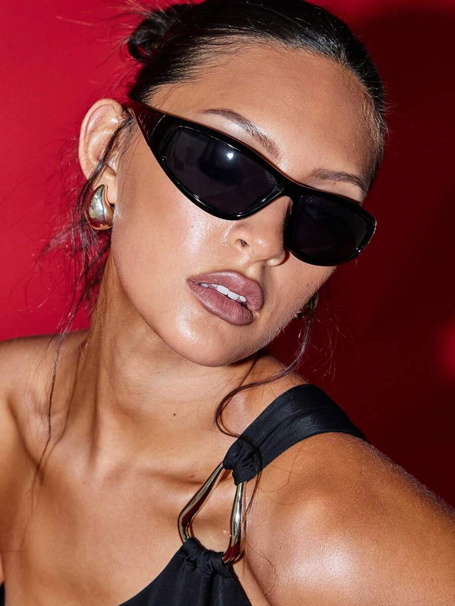 Y2K Wraparound Fashion Glasses – Futuristic Street Style Eyewear
