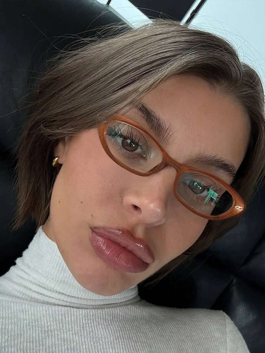 Oval Cat Eye Transparent Glasses Frame – Retro Eyewear for Women