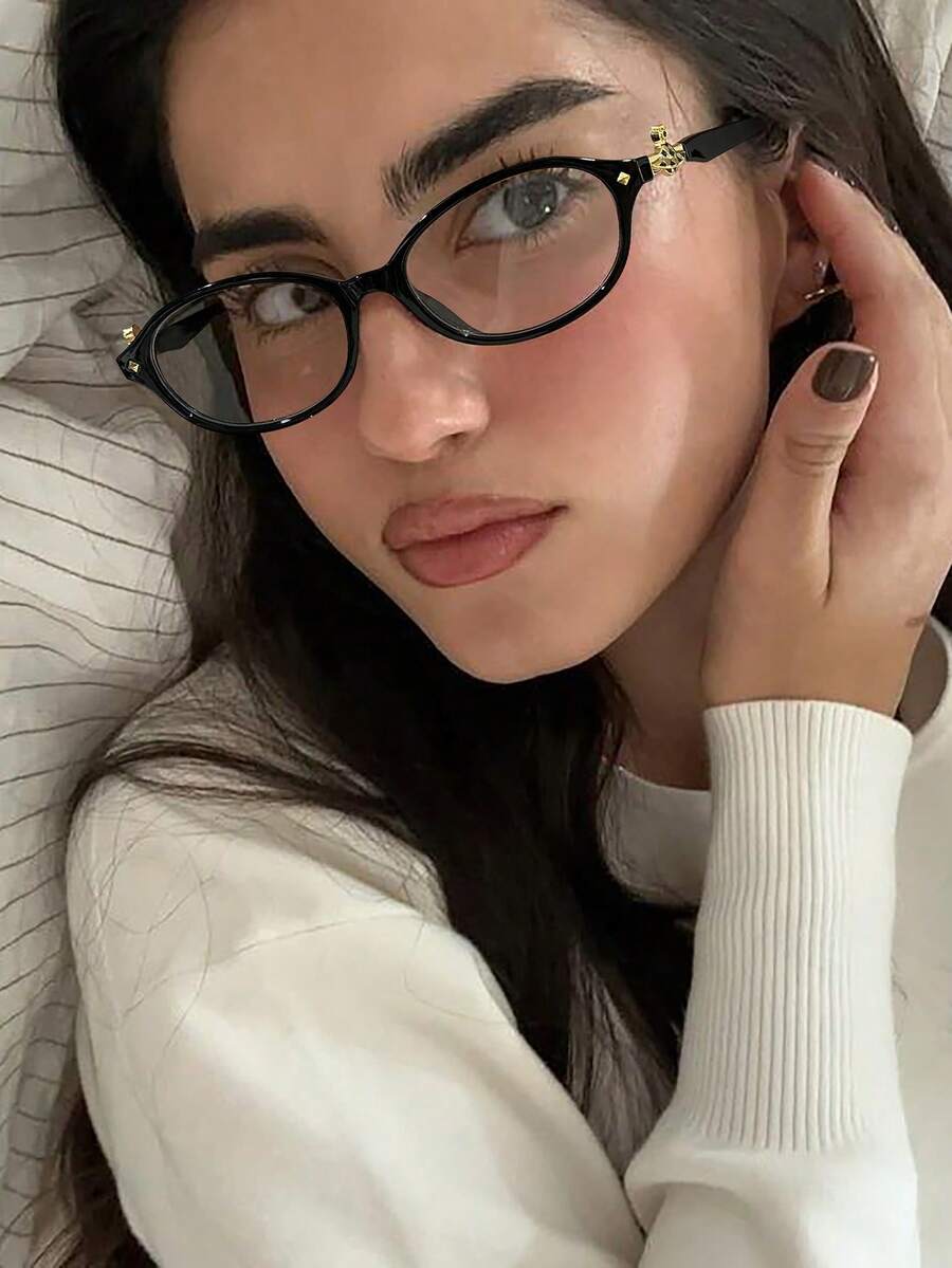 Oval Frame Light Fashion Glasses – Y2K Eyewear for Women