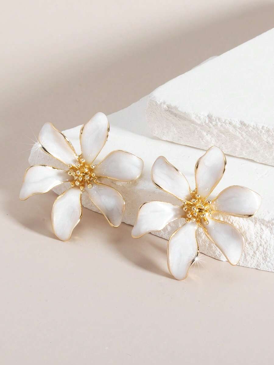 Enamel Flower Stud Earrings – Minimalist Jewellery for Women