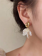 Long Tassel Shell Flower Earrings – Statement Jewellery for Women
