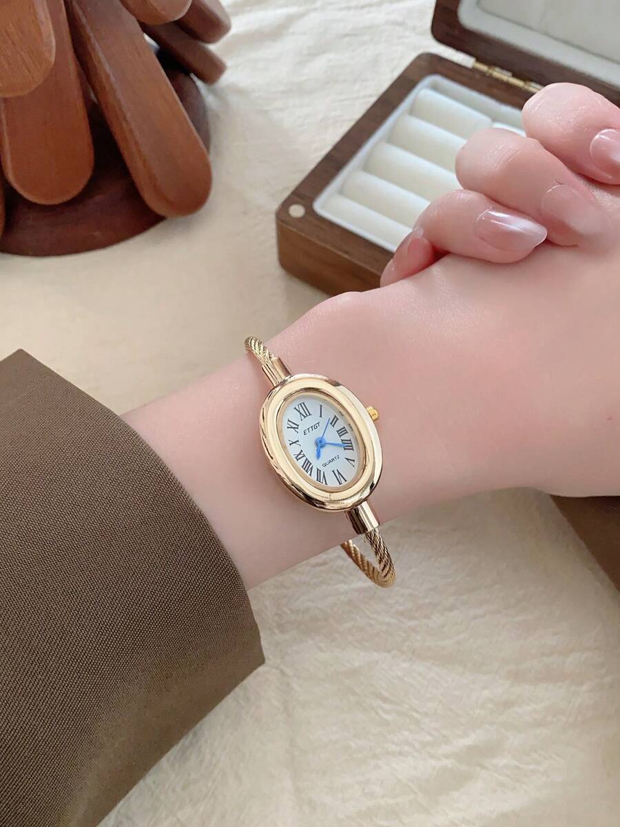 Oval Green Dial Bracelet Watch – Minimalist Dress Watch for Women