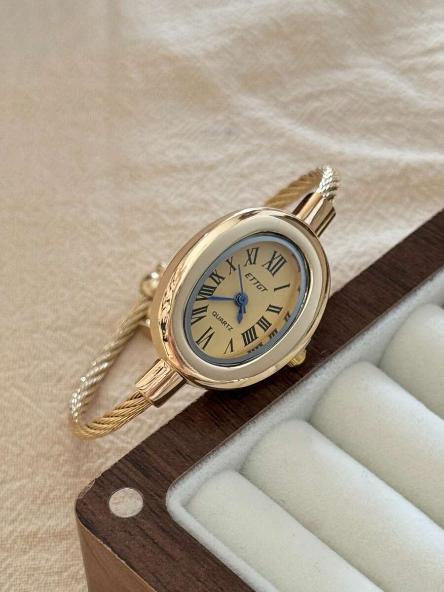 Oval Green Dial Bracelet Watch – Minimalist Dress Watch for Women