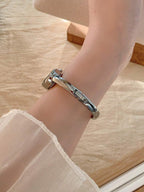 Oval Green Dial Bracelet Watch – Minimalist Dress Watch for Women