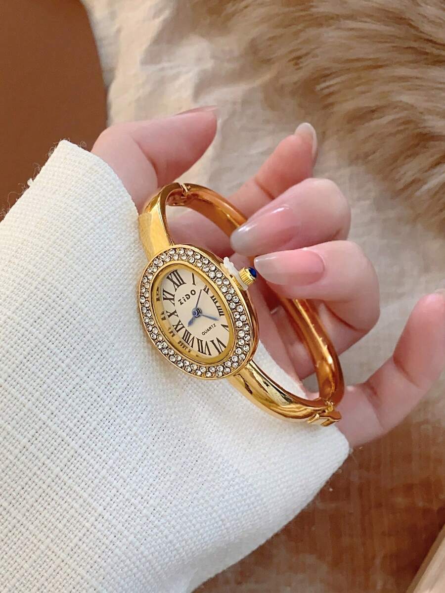 Oval Green Dial Bracelet Watch – Minimalist Dress Watch for Women