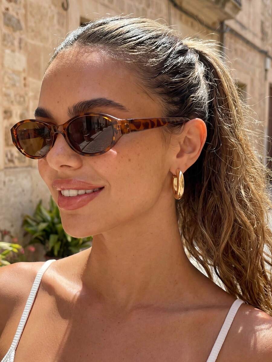 Unisex Oval Fashion Glasses – Street Style Eyewear in Multiple Colours