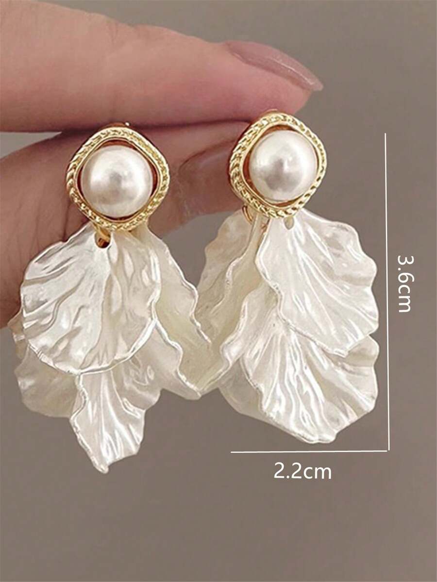 Long Tassel Shell Flower Earrings – Statement Jewellery for Women