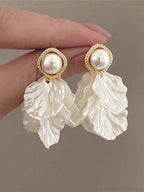 Long Tassel Shell Flower Earrings – Statement Jewellery for Women