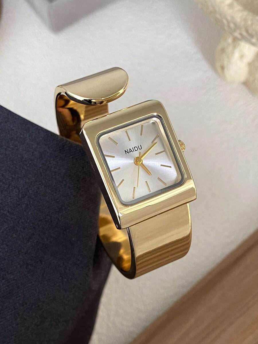 Oval Green Dial Bracelet Watch – Minimalist Dress Watch for Women