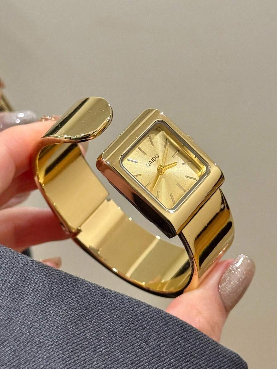 Oval Green Dial Bracelet Watch – Minimalist Dress Watch for Women