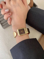 Oval Green Dial Bracelet Watch – Minimalist Dress Watch for Women