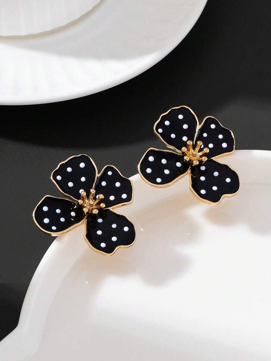 Tie Dye Drip Flower Asymmetric Stud Earrings – Jewellery for Women