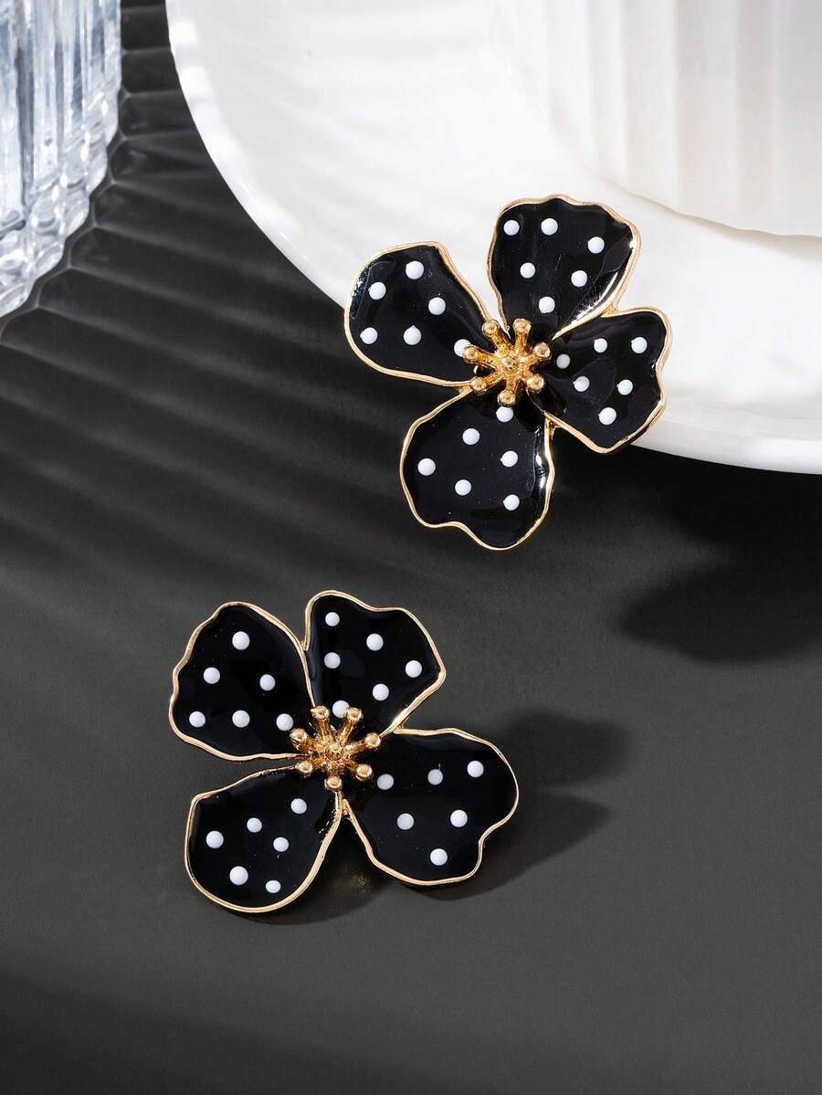 Tie Dye Drip Flower Asymmetric Stud Earrings – Jewellery for Women