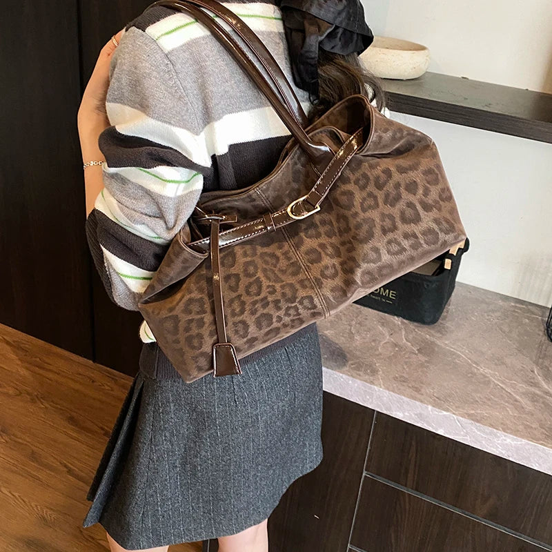 Women's Vintage PU Leather Shoulder Bag – Large Capacity Commuter Tote Handbag