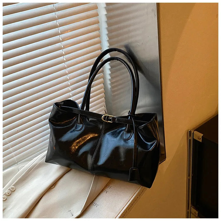Women's Vintage PU Leather Shoulder Bag – Large Capacity Commuter Tote Handbag