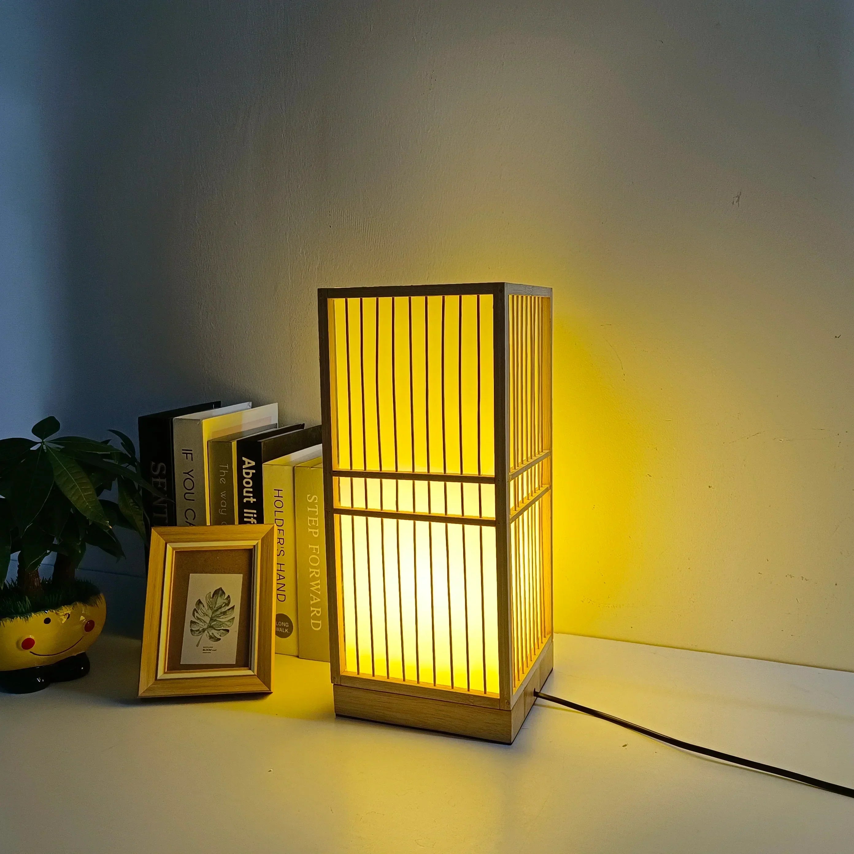 KiraLamp – Japanese Style Table Lamp