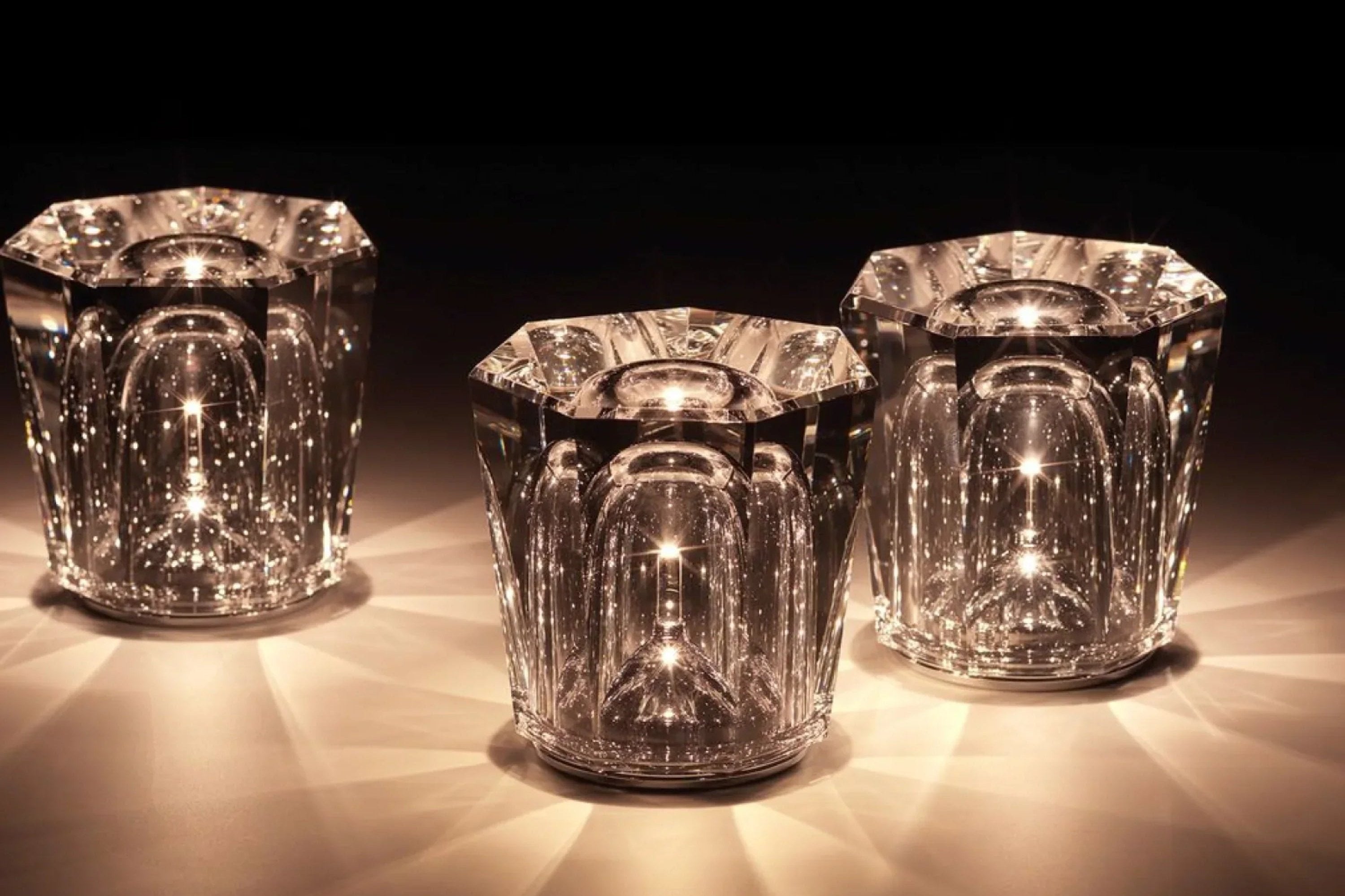 Luxury Rechargeable Diamond Crystal Table Lamp - Lumière Diamond