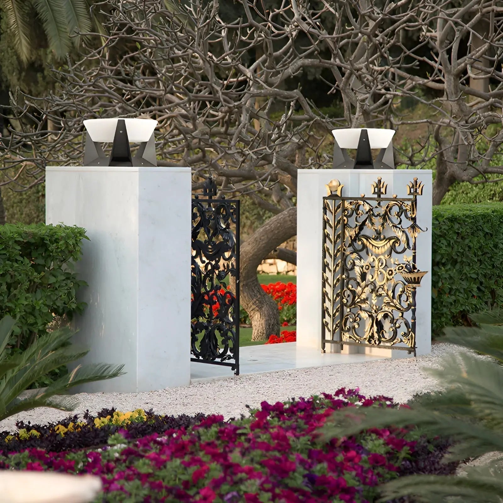 Luxury Solar Garden Lamp with Japanese Style - ZenGlow