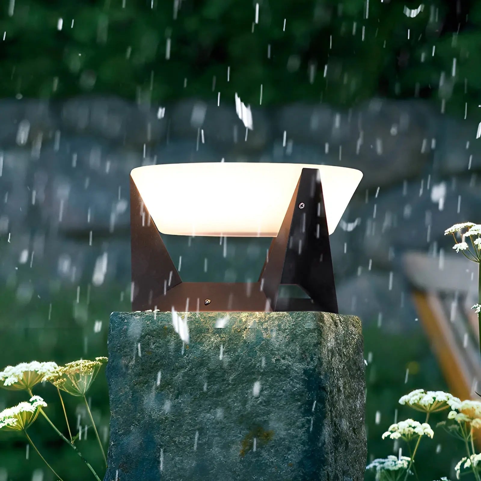 Luxury Solar Garden Lamp with Japanese Style - ZenGlow