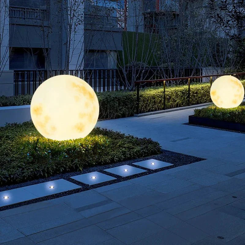 Magical Moonlight Garden Lamp - LunaGlow