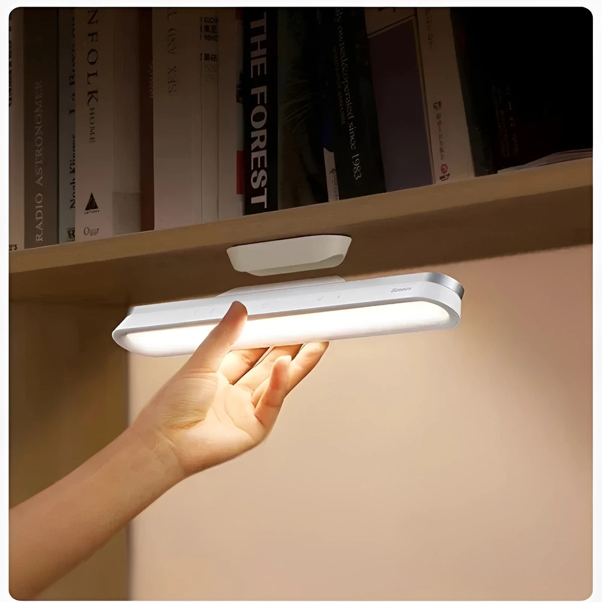 Foldable Magnetic Desk Lamp – FlexiGlow Touch-Dimmable LED in white in a living room