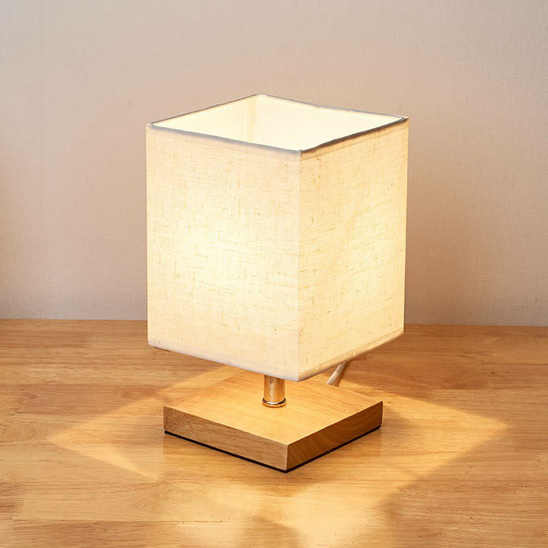 Stylish Minimalist Table Lamp - LinenWood