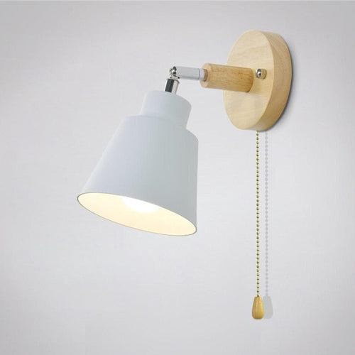Wall Lamp with Pull Switch - TwistGlow in white